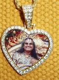 Pendentif guruji9