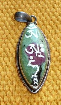 Pendentif protetion